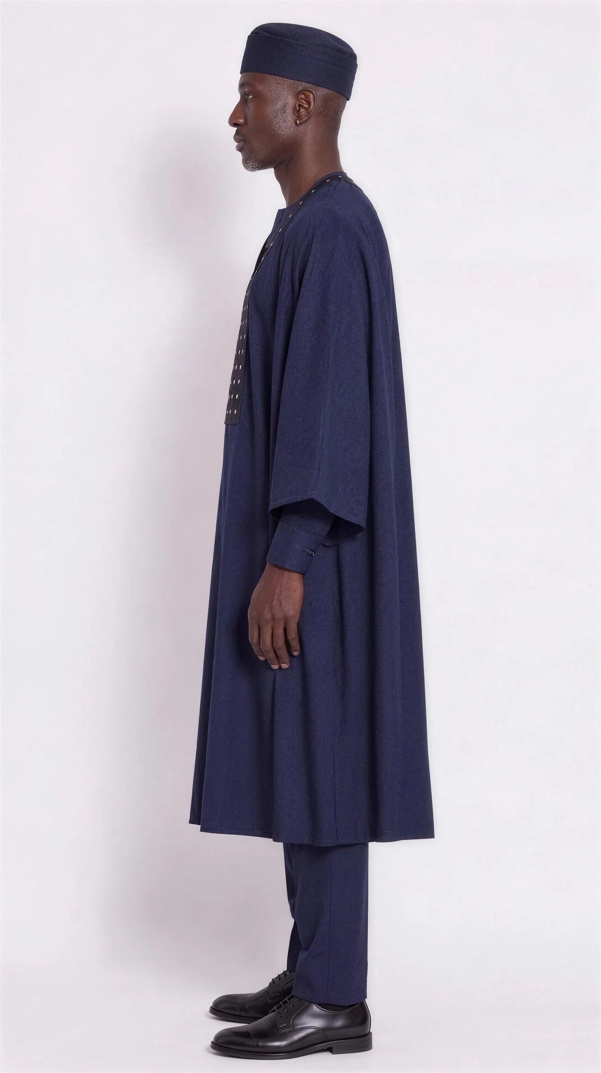 Noir Nocturne Agbada — midnight navy men's agbada set, side view showing the robe drape