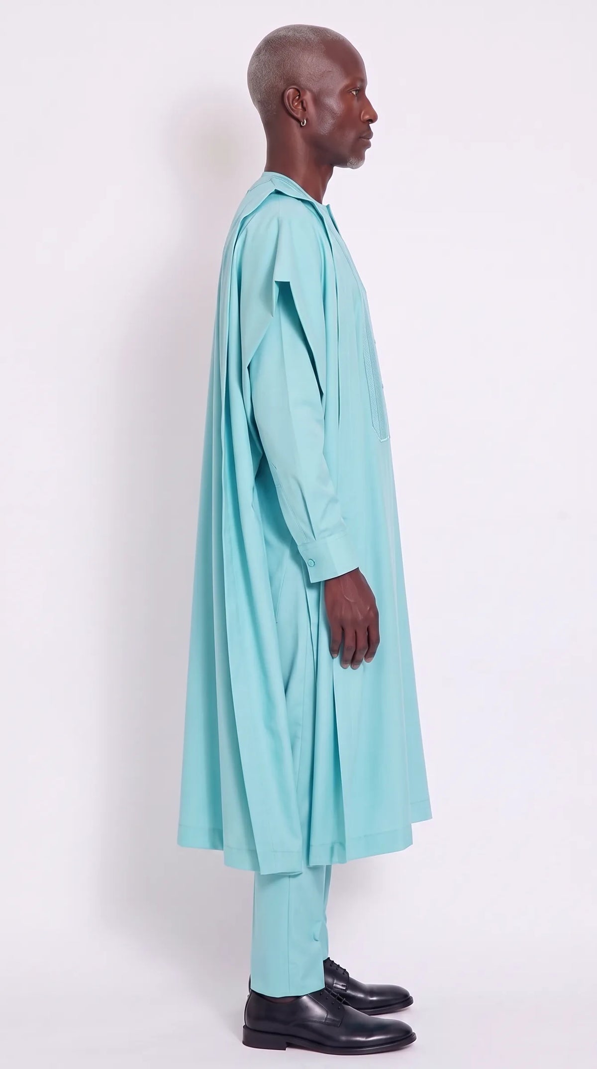Noir Seafoam Agbada — aqua men's agbada set, side view showing the robe drape
