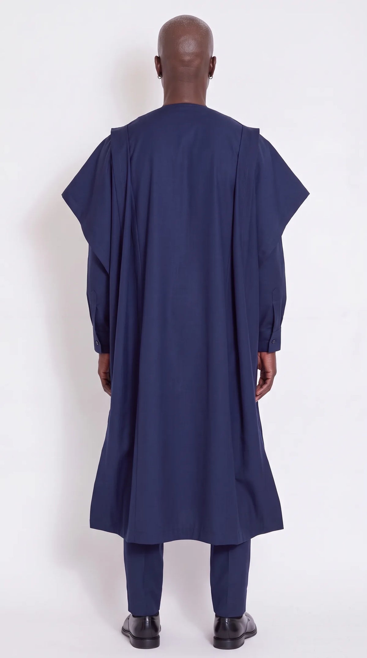Noir Sovereign Agbada — navy men's agbada set, back view